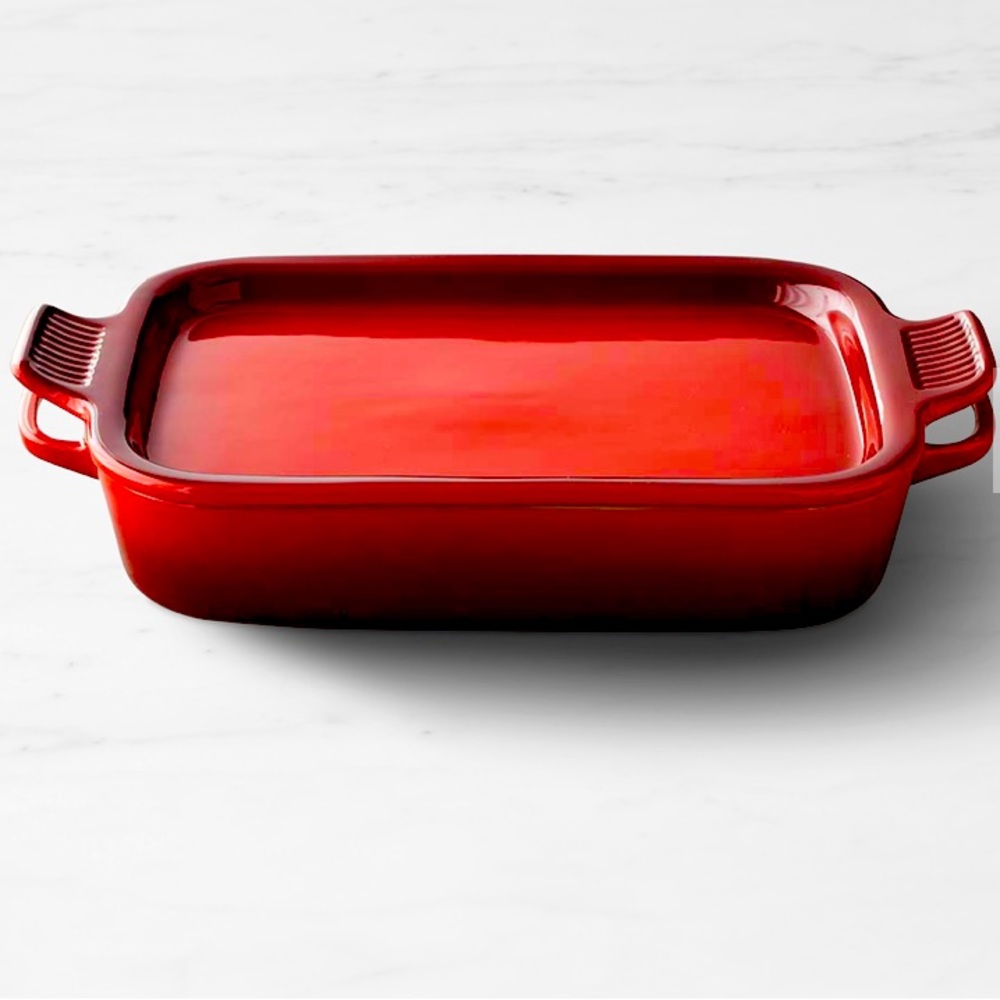 New Le Creuset Rectangular Dish with Serving Tray